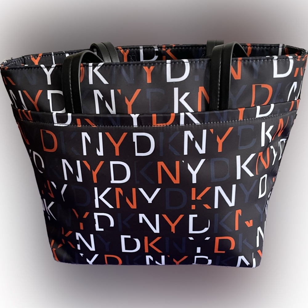DKNY Black Tote Bag New original dust bag